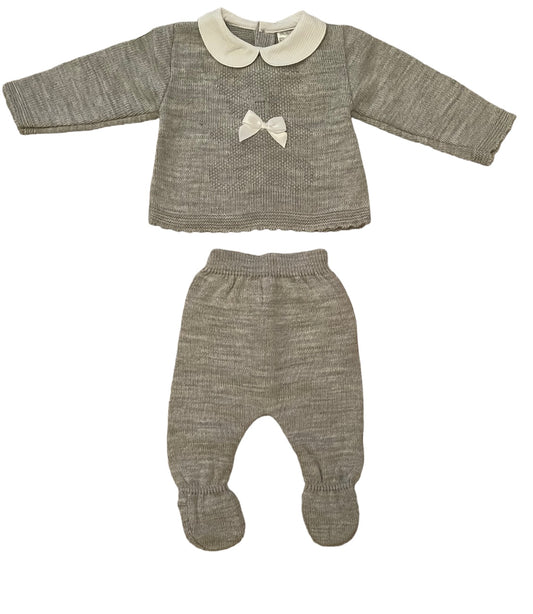 Grey knitted trousers & jumper with bow